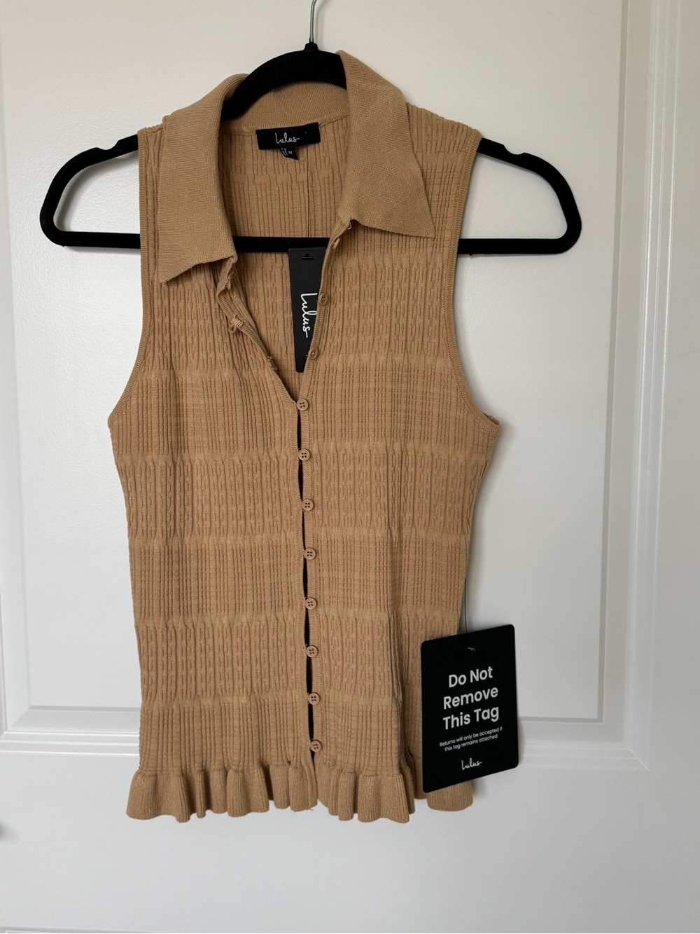 Lulu's Sleeveless Collared Button-Down Knit Top